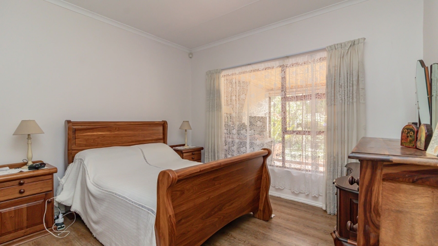 3 Bedroom Property for Sale in Chanteclair Western Cape